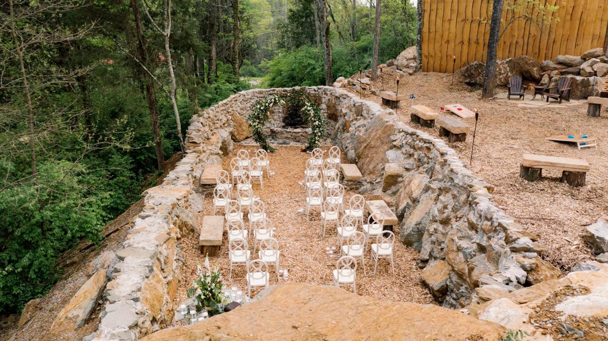 Ancient Lore Village Knoxville Exterior photo